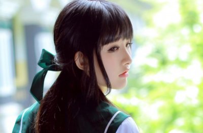 正好八点二十八 《打一字》