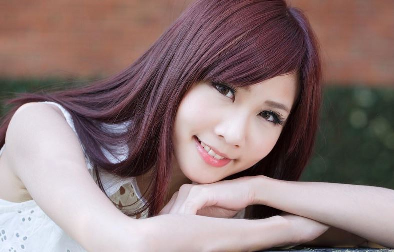 猜谜语题目:金乌西坠白头看《打一个地名》