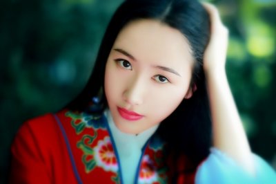 何方夜雨涨秋池 《打一字》