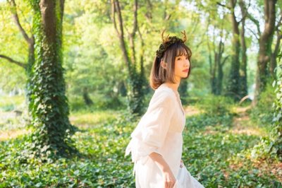 听说此影星留一诽闻 《游目》