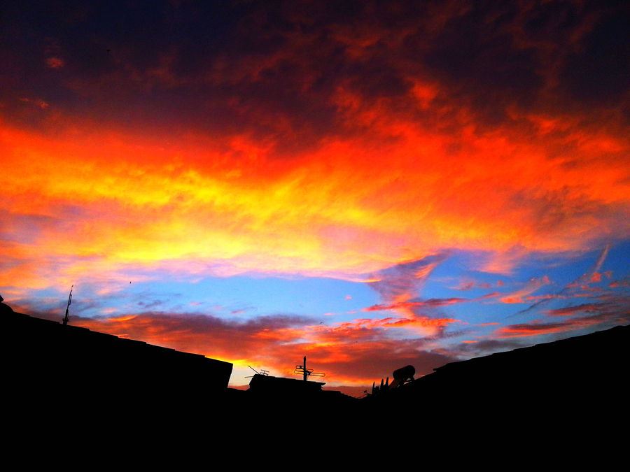 “想当年_金戈铁马” 《四字外影片》