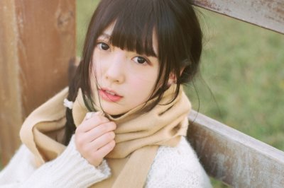 花残众人散_马弛五骏来 《人名》