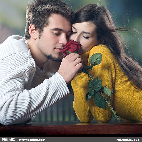 不得到手不放弃_不达目的不罢休《字》