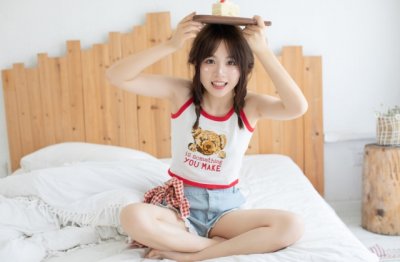 猜谜语题目:猪八戒照镜子《打一个药名》