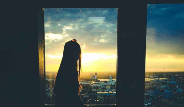 春寒赐浴华清池《猜一人名》