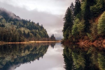 猜谜语题目:冲着你打《打一个内蒙古地名》