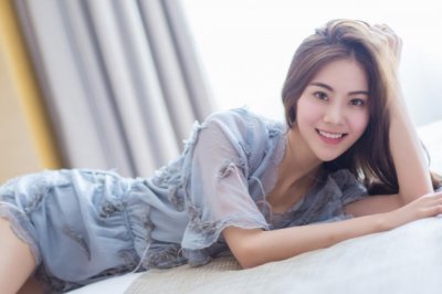 更与对方共喜哀 《影视演员》