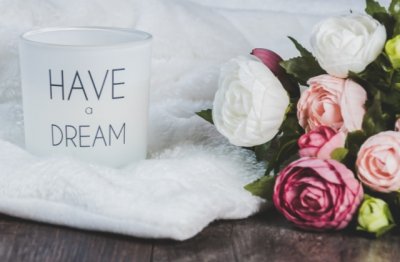 夜里即关闭　卷帘格《猜《罪域》人物》