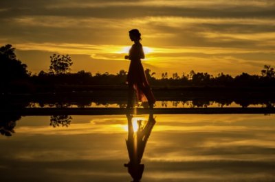 小小一旗杏上飘 《十三画单字》