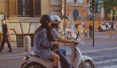 努力学习美容术 《电力词语》