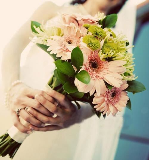 猜谜语题目:白日依山尽《打一个书名》