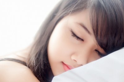 “敢有歌吟动地哀” 《打一成语》