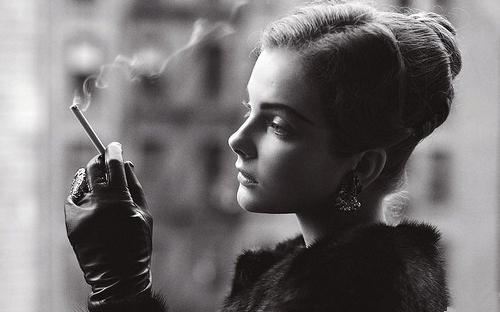 耳畔窃窃相思诉 《军事名词》