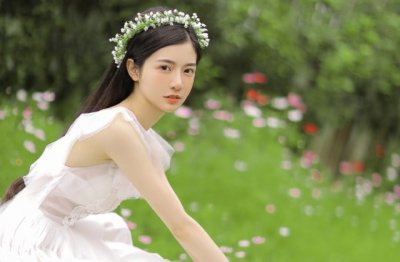 秋色几处入画屏　《猜10笔字》