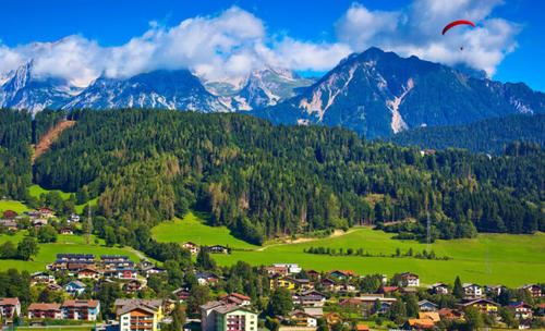 附耳过来 《骊珠》