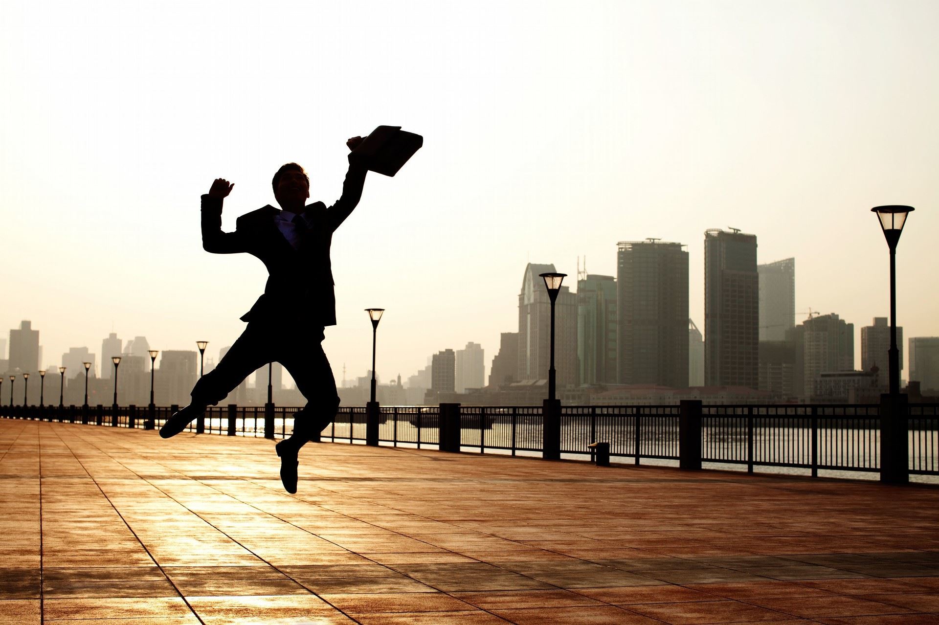 附耳过来_如此这般 《电子产品一》