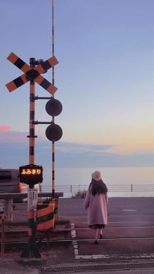 屡战皆比·秋千格《猜一数学词语》