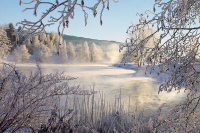 放手开拓干劲足 《八画单字》