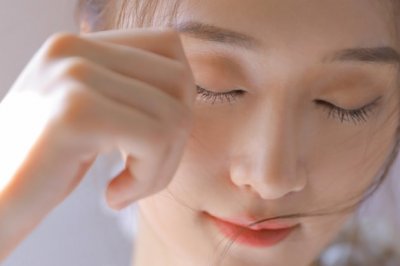 二人配合又进球 《交通名词》