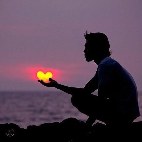 猜谜语题目:长明灯《打一个字》