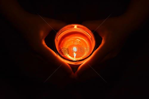 “倾家事南田” 《新词语二_3+2》