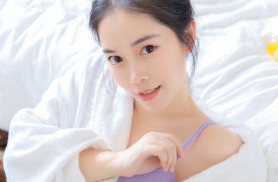 很快得知当官的富在先 《六俗_卷帘》