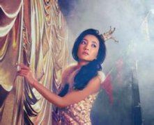 与故人作对 《悼念形式》