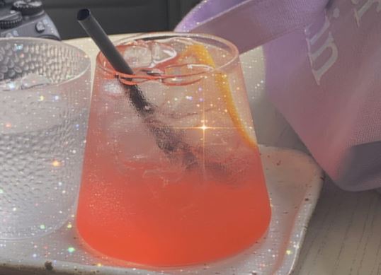 江边渡头观日出《猜一地理词语》