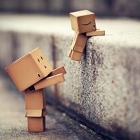 猜谜语题目:双手赞成《打一个成语》