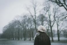 若非结怨成爱侣 《5字宋词_卷帘》