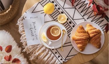 双方对骂错上加错 《七画单字》