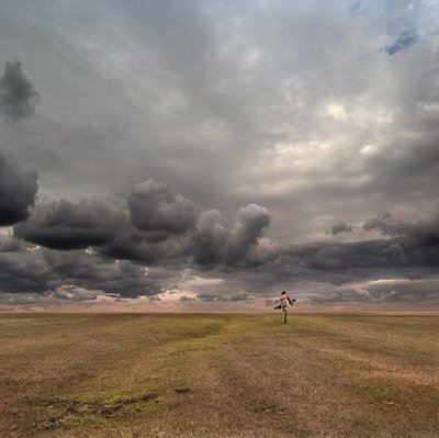 一生坚强抗旱魔_为农开口若悬河_风调雨顺得休息_干旱来临勤奔波- 《打一农机》
