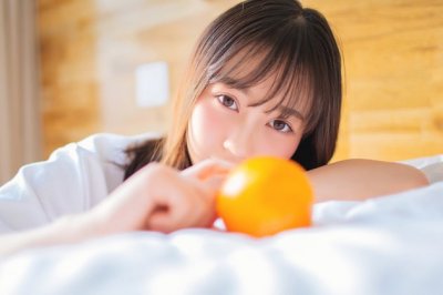 君平卖卜归 《广告词一句》