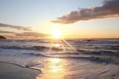 前呼后拥出北关　《猜泊人》