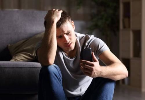 喇叭一按灯全亮 《通假字》