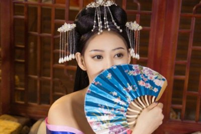誓要拼个鱼死网破 《体育用语_卷帘》