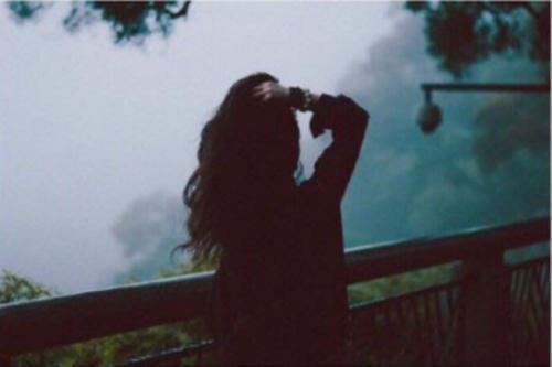 七嘴八舌不停口 《网聊常用语》